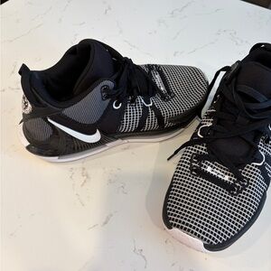 Nike   LeBron witness v11 White Grid Sneakers